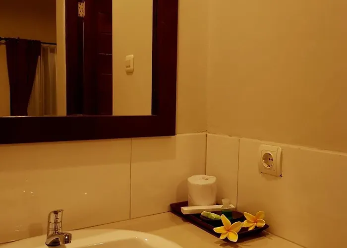 Ghamed Sari Pensión 4*