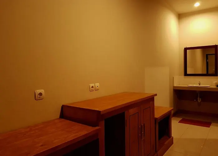 Ghamed Sari Pensión 4*